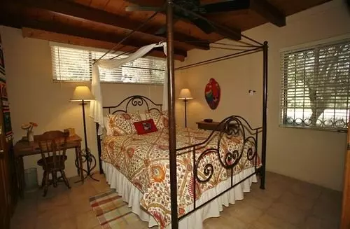 ベッドアンドブレックファースト Sam Hughes Inn