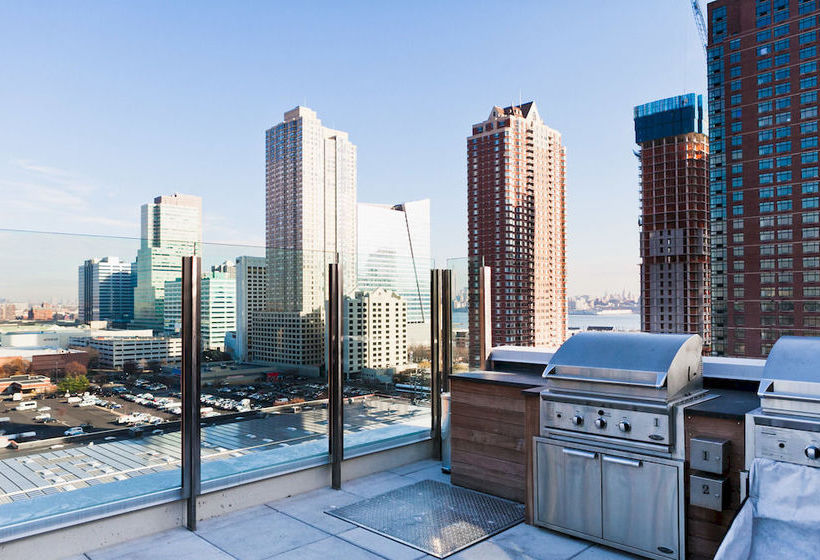 Sky City Apartments Waterfront North