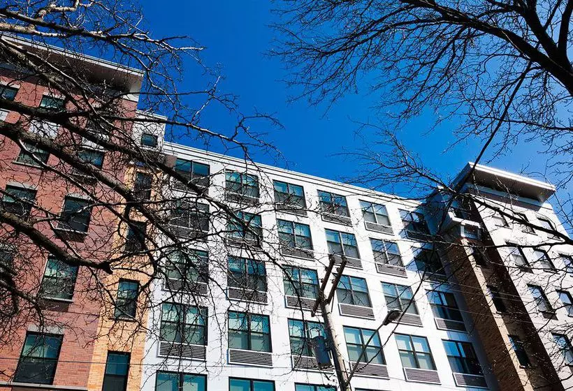 Sky City Apartments Waterfront North