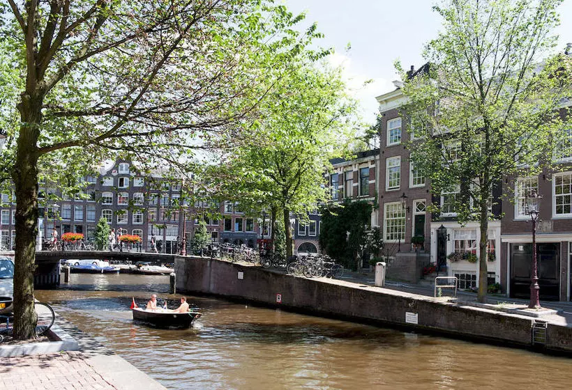 Urban Apartments de Laurier