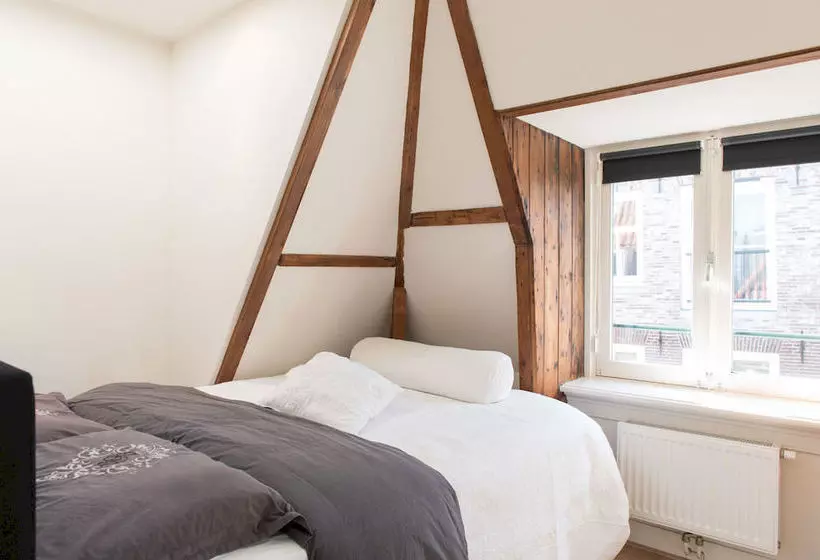 Urban Apartments de Laurier