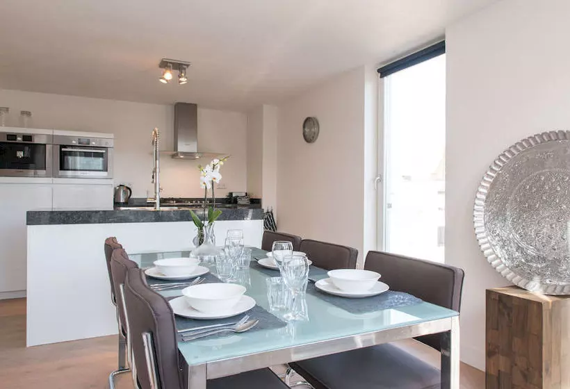 Urban Apartments de Laurier