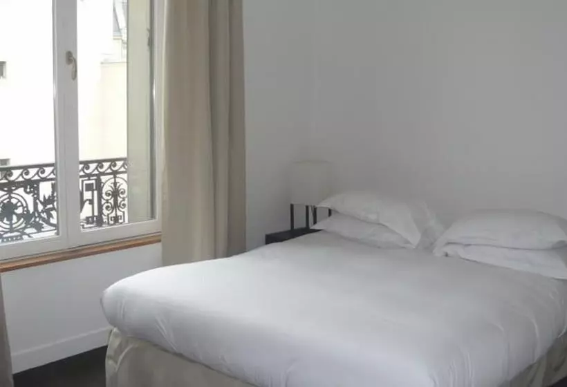 Bridgestreet Champs Elysees