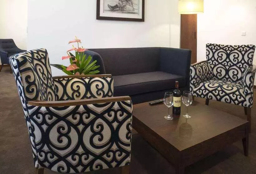 Fiesta Residences Boutique Hotel And Serviced Apartments