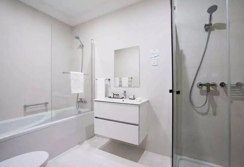 Fiesta Residences Boutique Hotel And Serviced Apartments