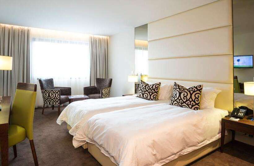 Fiesta Residences Boutique Hotel And Serviced Apartments