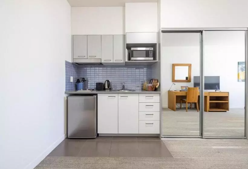 هتل Aligned Corporate Residences Mackay