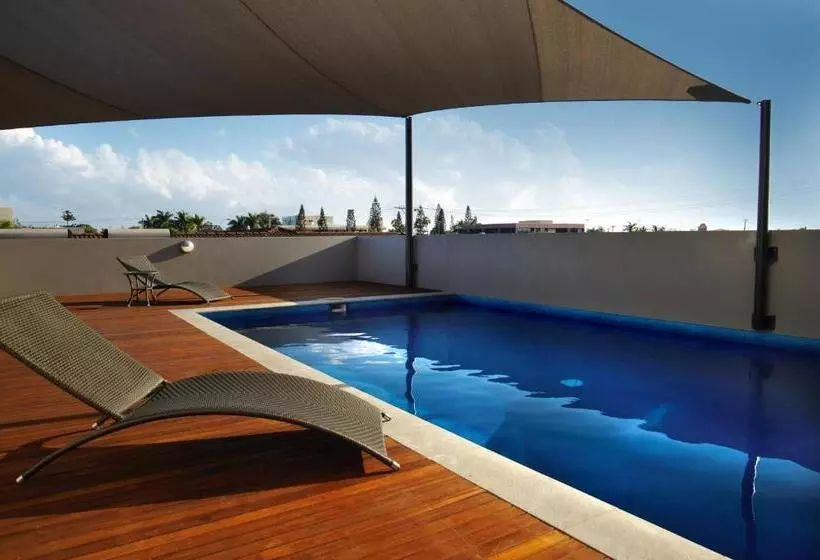 هتل Aligned Corporate Residences Mackay