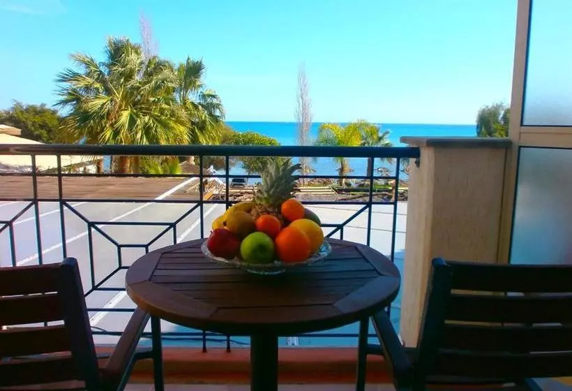 فندق Andreas & Melanie Beach