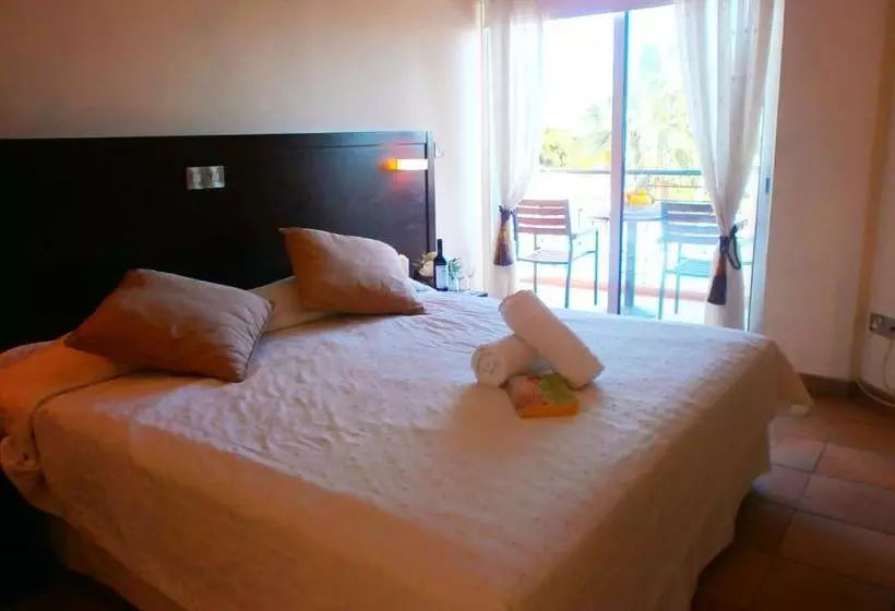 فندق Andreas & Melanie Beach