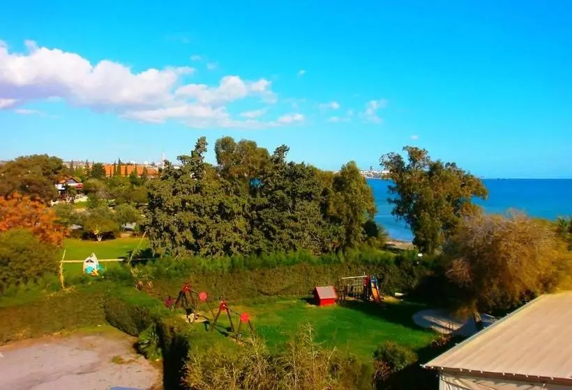 فندق Andreas & Melanie Beach