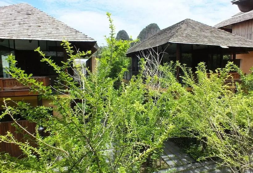 ホテル Avatar Railay