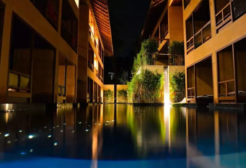 ホテル Avatar Railay