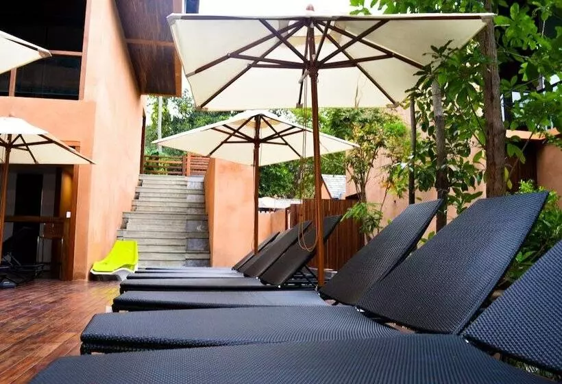 ホテル Avatar Railay