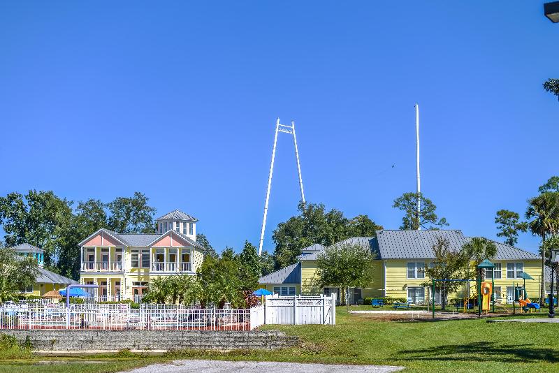 Отель Barefoot N Resort