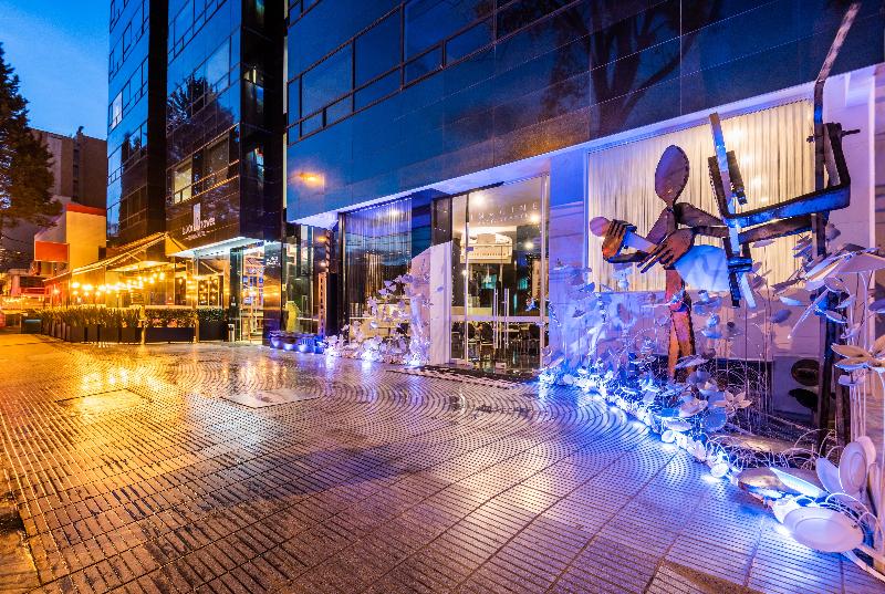 בית מלון כפרי Black Tower Premium