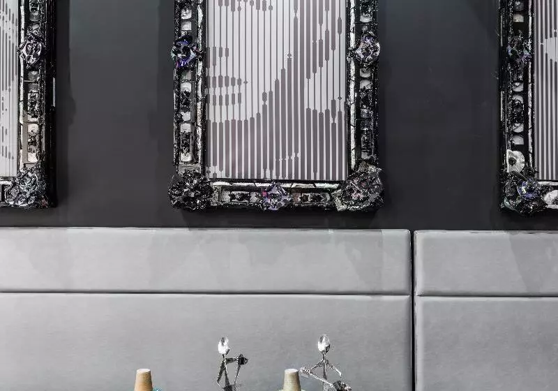 هتل Black Tower Premium