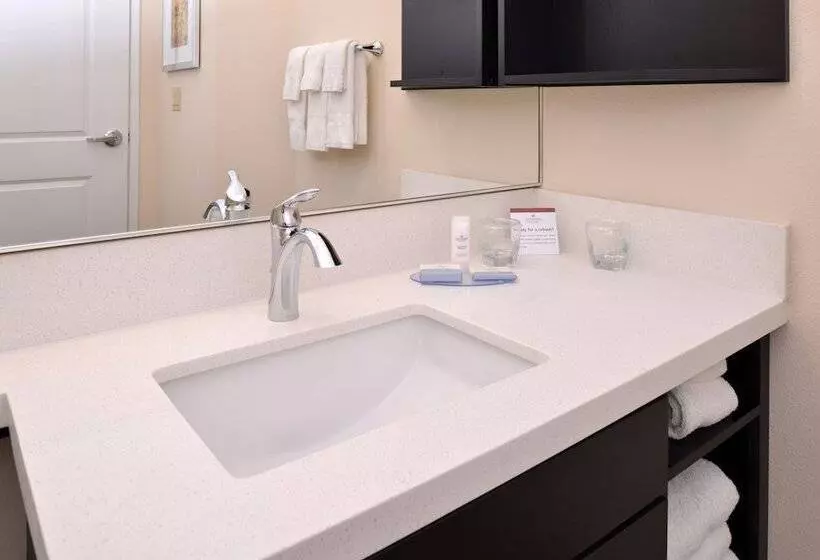בית מלון כפרי Candlewood Suites Morgantown Univ West Virginia, An Ihg