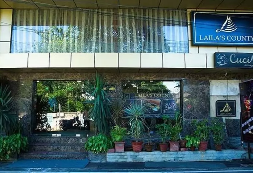 Hotel Fabexpress Laila S County