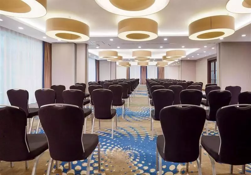 酒店 Four Points By Sheraton Kaluga