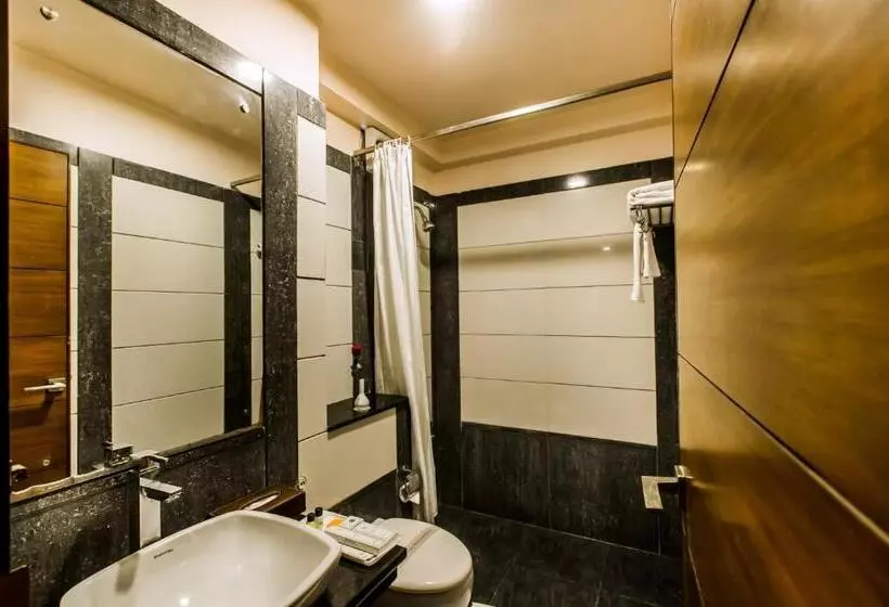 Hotelli Golden Manor By Brand My