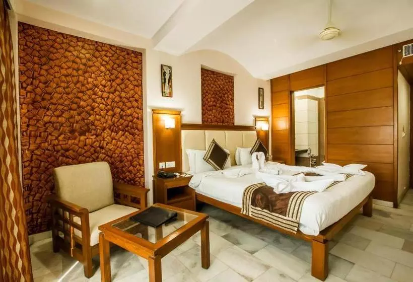 Hotelli Golden Manor By Brand My