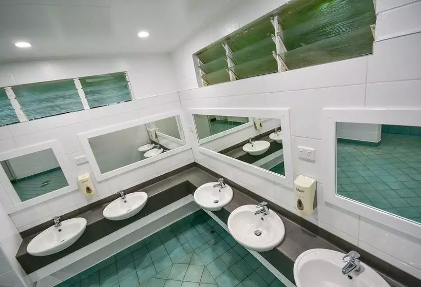 호텔 Mission Beach Hideaway Holiday Village