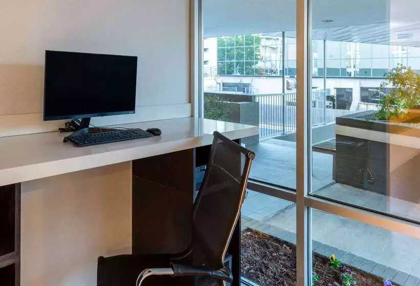 ホテル La Quinta Inn & Suites By Wyndham Tulsa Downtown   Route 66