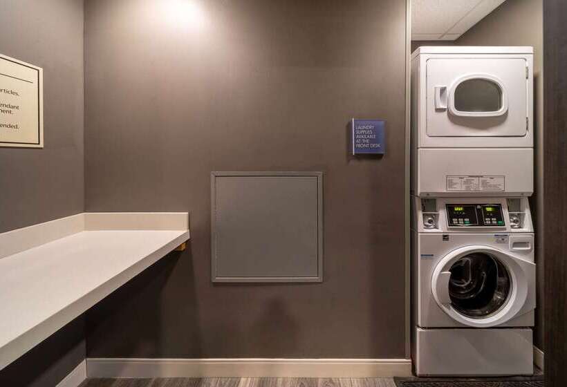 בית מלון כפרי La Quinta Inn & Suites By Wyndham Tulsa Downtown   Route 66