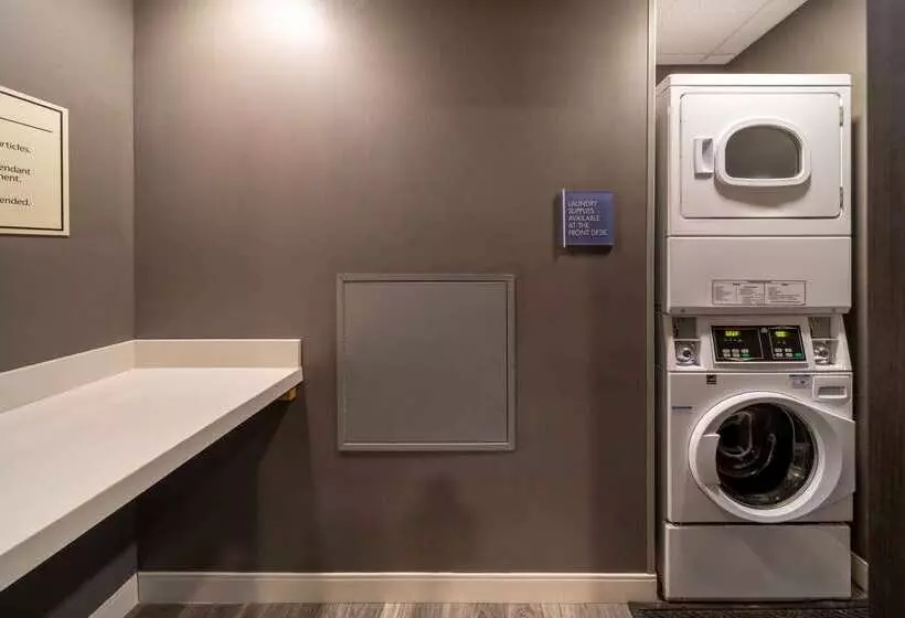 ホテル La Quinta Inn & Suites By Wyndham Tulsa Downtown   Route 66