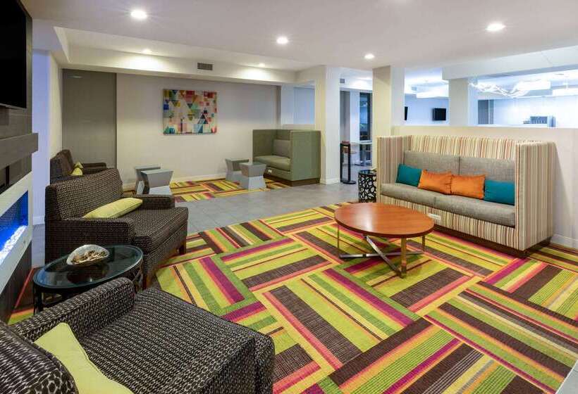 בית מלון כפרי La Quinta Inn & Suites By Wyndham Tulsa Downtown   Route 66