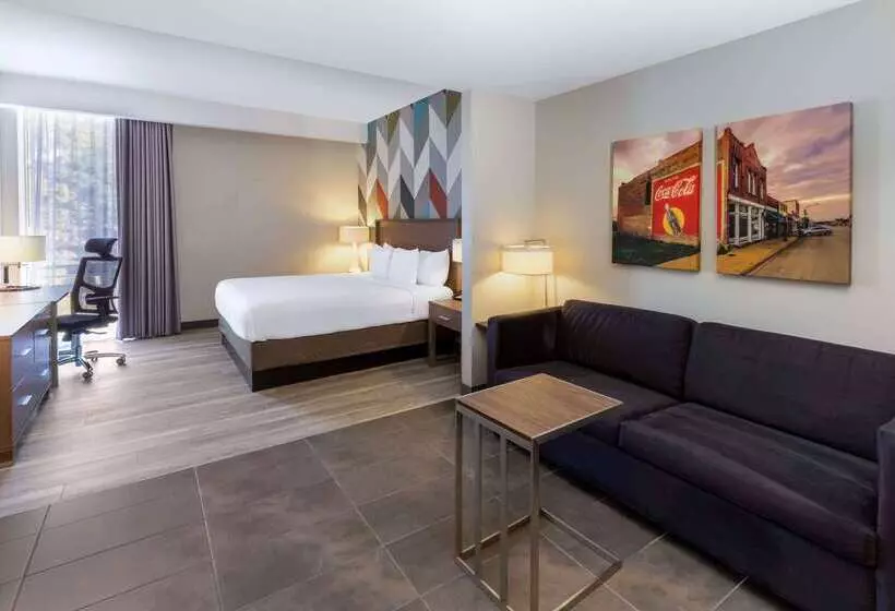 ホテル La Quinta Inn & Suites By Wyndham Tulsa Downtown   Route 66