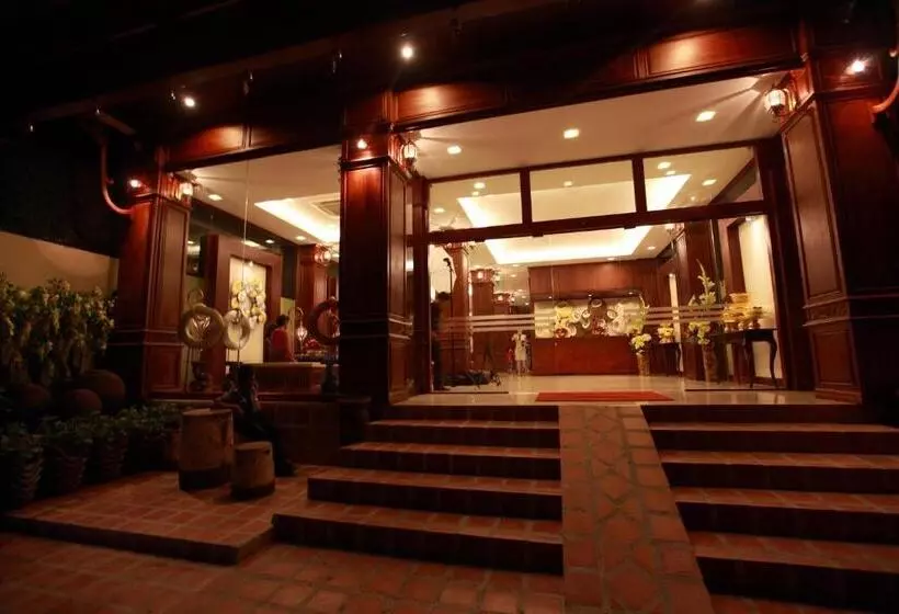 בית מלון כפרי Manorom Boutique