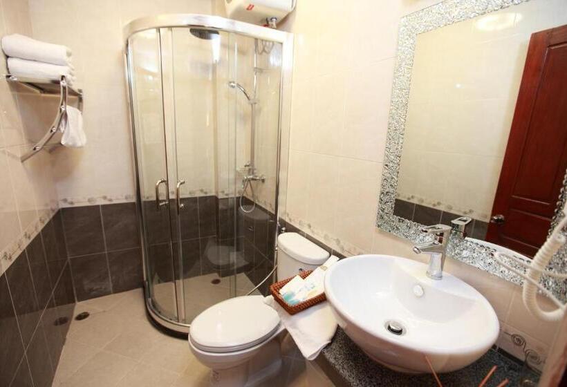 בית מלון כפרי Manorom Boutique