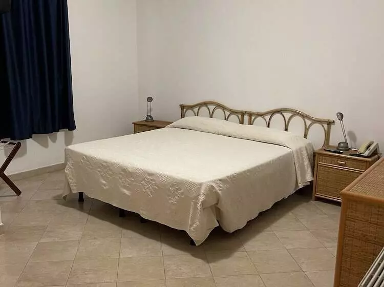 فندق Miramare Garzia