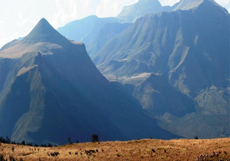 فندق Mount Camdeboo Game Reserve