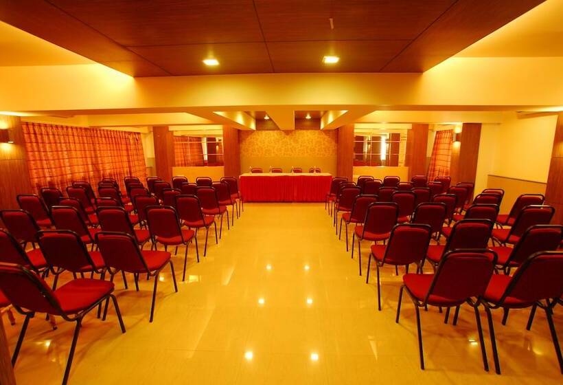 בית מלון כפרי Mourya Residency