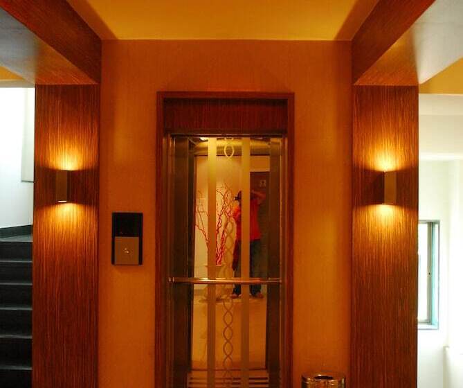 בית מלון כפרי Mourya Residency