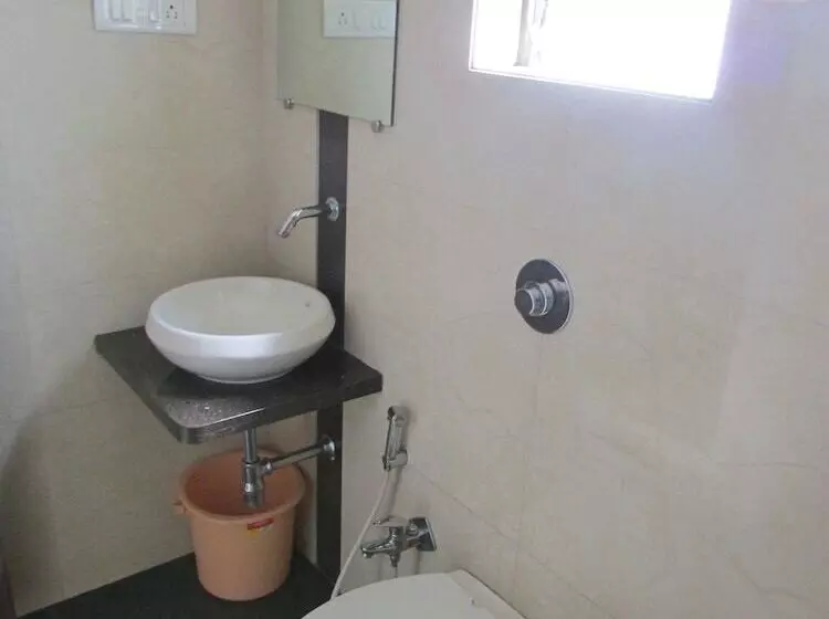 Отель Mourya Residency