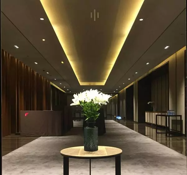 ホテル Roseate House New Delhi