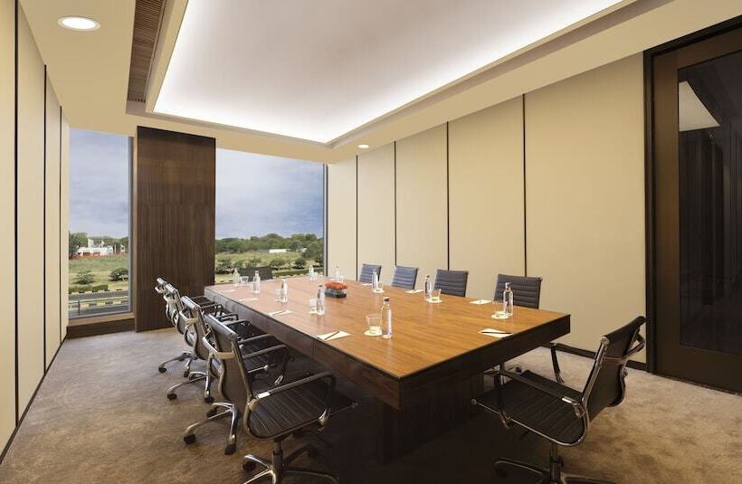 ホテル Roseate House New Delhi