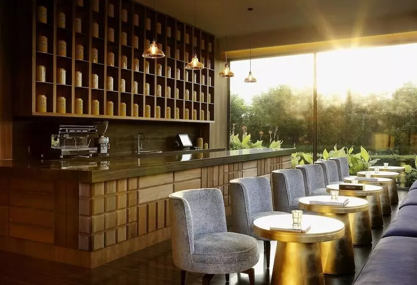 ホテル Roseate House New Delhi