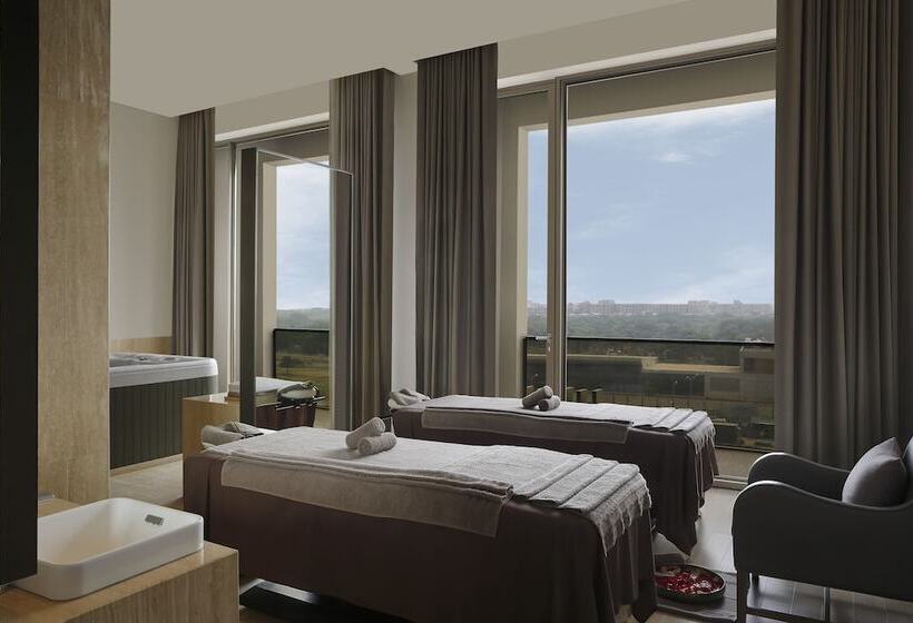 ホテル Roseate House New Delhi