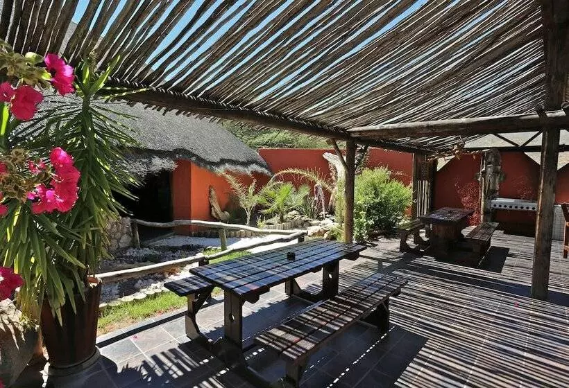 هتل Solitaire Desert Farm