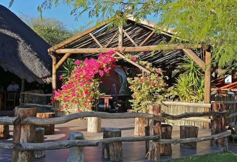 هتل Solitaire Desert Farm