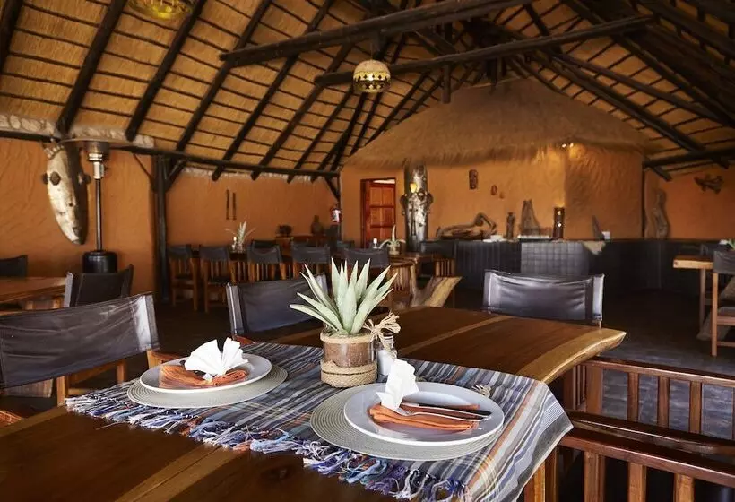 هتل Solitaire Desert Farm