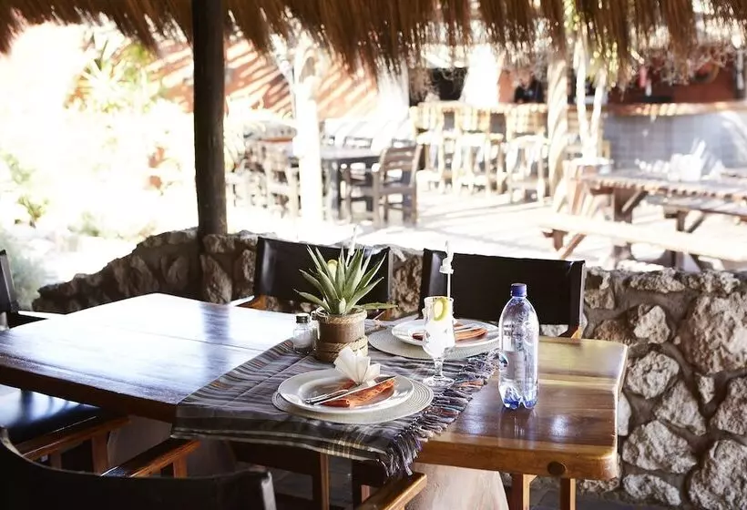 هتل Solitaire Desert Farm