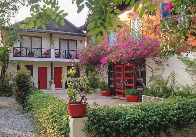 ホテル The Cockatoo Nature Resort & Spa