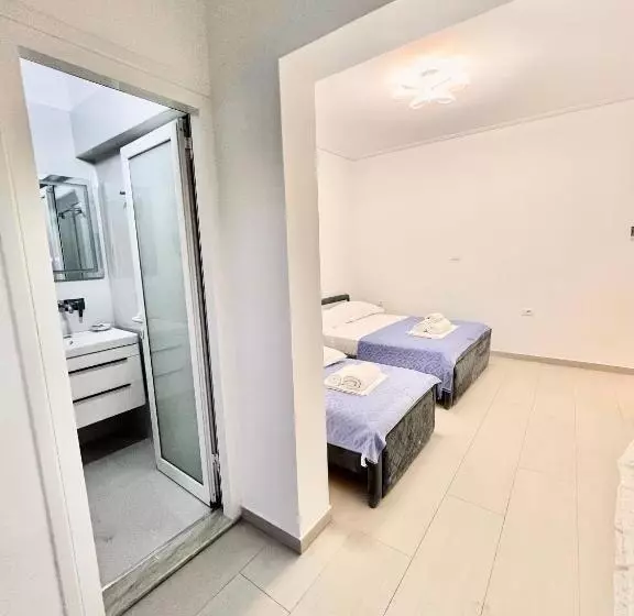 ホテル Vip Bujari Ksamil