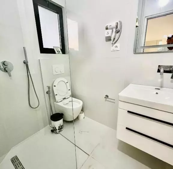 ホテル Vip Bujari Ksamil